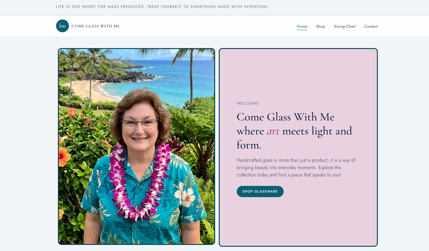 The Come Glass With Me homepage, with the headline "where art meets light and form" beside a photo of the glass artist